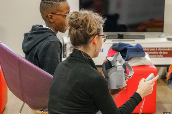 Connexion-evenement-inclusion-numerique-decouverte-realite-virtuelle-mao-impression-3d-20