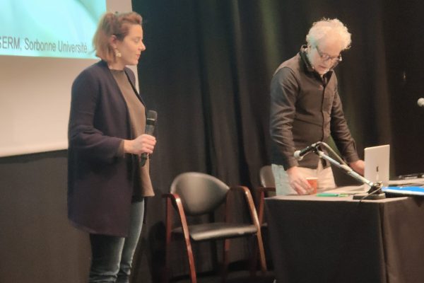 De la réponse au stress et des comportements (1) De la réponse au stress et des comportements (1)