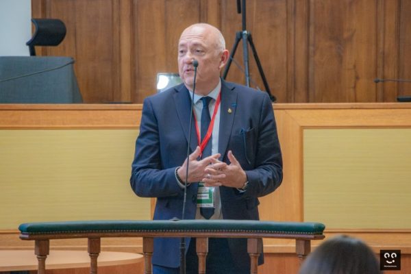 Projet-lires2-soiree-donne-ta-langue-au-chercheur-democratie-justice-juin24-05