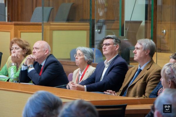 Projet-lires2-soiree-donne-ta-langue-au-chercheur-democratie-justice-juin24-27